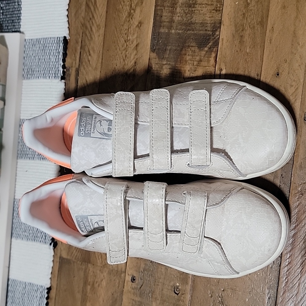 Children shoes